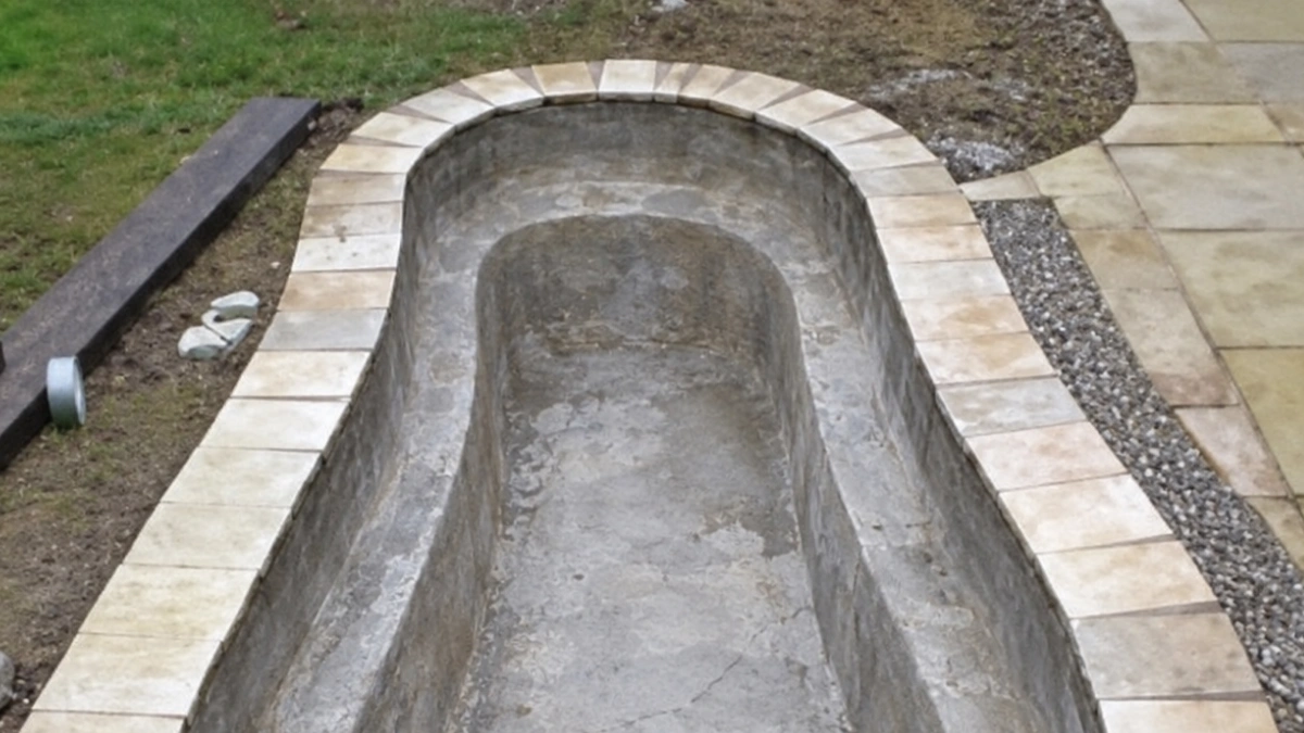 Project 16 · Spillway repair — before